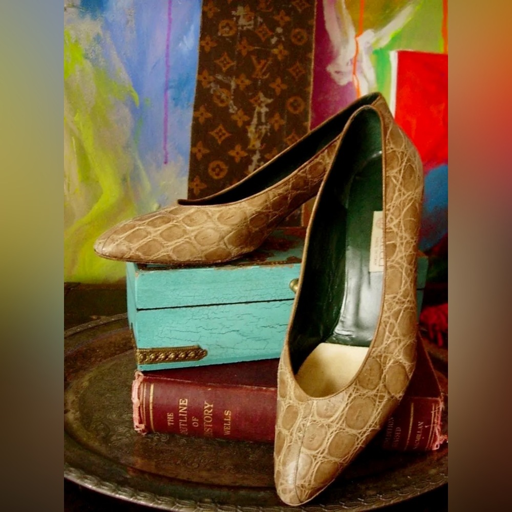 RARE Vintage GUCCI Alligator Crocodile Leather Italian 39B Shoes Accessory GG ❤️